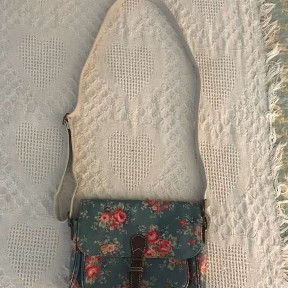 Cath Kidston Floral Purse - Picture 2 of 7